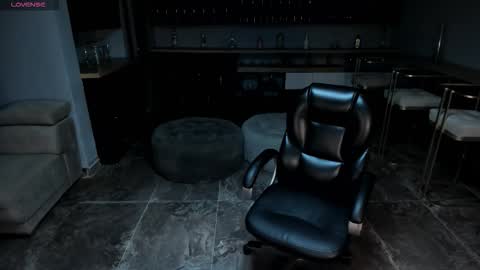 Snapshot of katesunder chatting on January 9, 2026, 11:24 am K A T E online show from January 9, 2026, 11:24 am