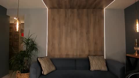 Snapshot of katesunder chatting on February 14, 2026, 10:01 am K A T E online show from February 14, 2026, 10:01 am