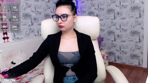 Kate online show from February 5, 2025, 8:54 am