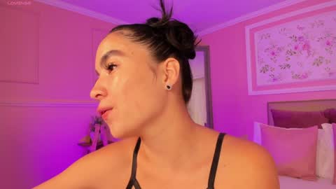 Snapshot of kath_evanss chatting on December 19, 2024, 11:39 am Kaath online show from December 19, 2024, 11:39 am