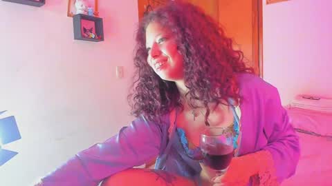 Snapshot of kathc_19 chatting on December 27, 2024, 12:07 am Katerine online show from December 27, 2024, 12:07 am
