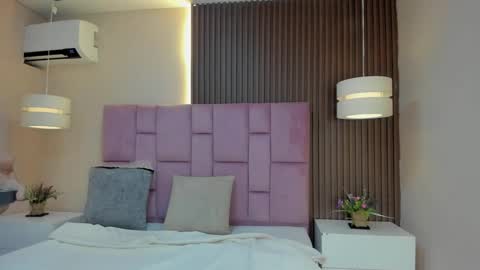 Snapshot of kathe_asian chatting on December 3, 2025, 11:30 am online show from December 3, 2025, 11:30 am