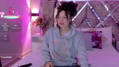 KatheGomez  online show from October 15, 2025, 2:22 am