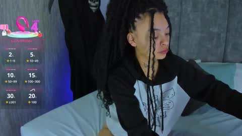 KatheGomez  online show from October 27, 2025, 9:24 am