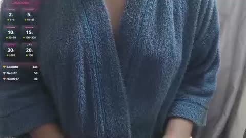 Snapshot of katherine_00 chatting on June 11, 2026, 12:32 am karol online show from June 11, 2026, 12:32 am