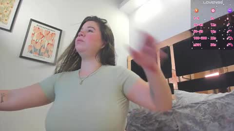 Snapshot of katherinn_gomezz chatting on October 20, 2025, 11:43 am Katherin online show from October 20, 2025, 11:43 am