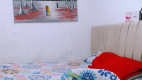 Snapshot of katherinne03 chatting on September 29, 2025, 2:55 pm natalia online show from September 29, 2025, 2:55 pm