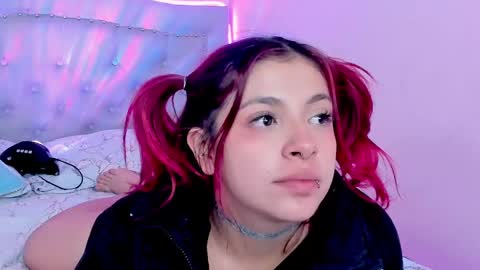 Kathia  online show from January 25, 2025, 3:52 pm