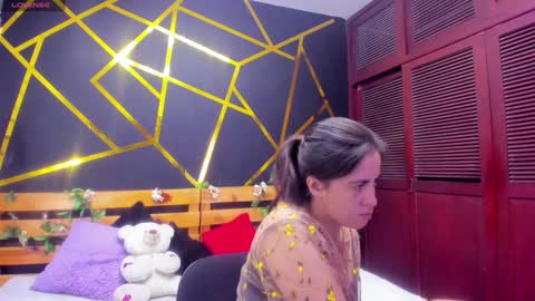 Snapshot of kathina_giraldo chatting on December 27, 2024, 1:07 pm Paola online show from December 27, 2024, 1:07 pm
