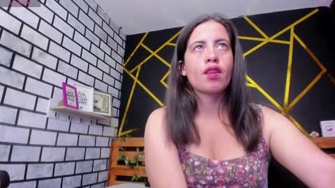 Snapshot of kathina_giraldo chatting on January 15, 2025, 3:39 pm Paola online show from January 15, 2025, 3:39 pm