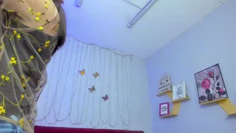 Snapshot of kathina_giraldo chatting on February 14, 2025, 1:51 pm Paola online show from February 14, 2025, 1:51 pm