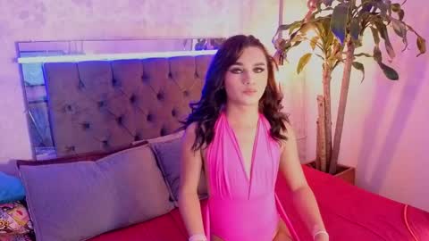 Snapshot of kathira_londres chatting on May 27, 2026, 1:08 pm Sofia online show from May 27, 2026, 1:08 pm
