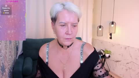 Snapshot of kathy_sunn chatting on April 1, 2026, 1:12 pm Kathy online show from April 1, 2026, 1:12 pm