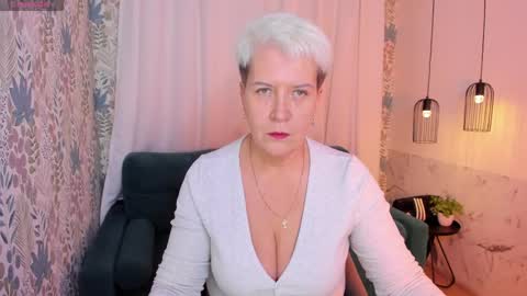 Snapshot of kathy_sunn chatting on April 14, 2026, 1:28 pm Kathy online show from April 14, 2026, 1:28 pm