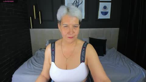 Snapshot of kathy_sunn chatting on April 28, 2026, 1:38 pm Kathy online show from April 28, 2026, 1:38 pm