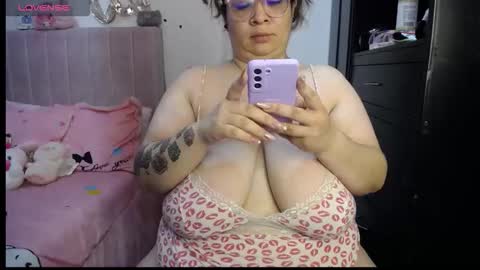 Snapshot of kathybigboobsbbw_ chatting on March 13, 2026, 5:14 am kathybigboobsbbw_ online show from March 13, 2026, 5:14 am