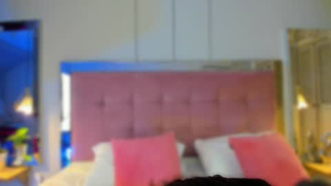 Snapshot of kathymirrow chatting on December 21, 2025, 11:50 am Kathy online show from December 21, 2025, 11:50 am