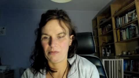 Snapshot of kathysky40 chatting on November 12, 2025, 3:12 pm KATHY online show from November 12, 2025, 3:12 pm