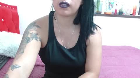 Snapshot of katia_collins chatting on December 15, 2024, 5:45 am Katia collins online show from December 15, 2024, 5:45 am