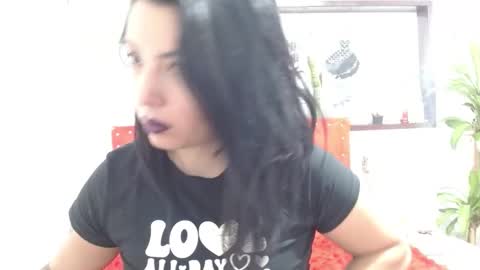 Snapshot of katia_collins chatting on December 26, 2024, 5:04 am Katia collins online show from December 26, 2024, 5:04 am