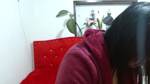 Snapshot of katia_collins chatting on January 6, 2025, 9:52 am Katia collins online show from January 6, 2025, 9:52 am