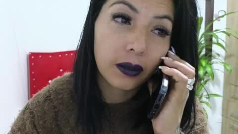 Snapshot of katia_collins chatting on February 14, 2025, 12:03 pm Katia collins online show from February 14, 2025, 12:03 pm