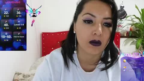 Snapshot of katia_collins chatting on February 19, 2025, 1:18 am Katia collins online show from February 19, 2025, 1:18 am