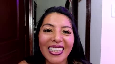 Snapshot of katia_collins chatting on September 8, 2025, 4:50 pm Katia collins online show from September 8, 2025, 4:50 pm