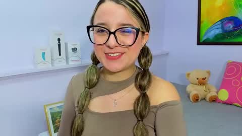 Khaterine online show from February 14, 2026, 12:13 pm