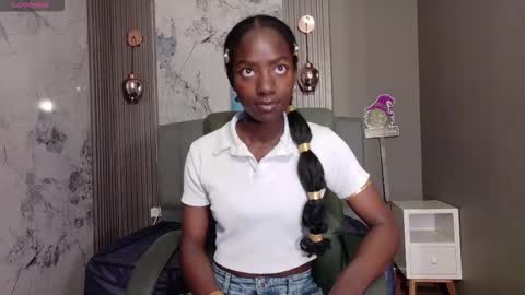 Katia online show from October 31, 2025, 11:55 am