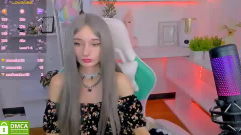 Katia  online show from February 11, 2025, 9:42 am