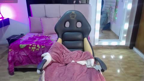 Snapshot of katia_pretty_ chatting on February 14, 2026, 4:04 pm katia_pretty_ online show from February 14, 2026, 4:04 pm