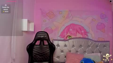 KATIA  online show from October 29, 2025, 1:02 pm