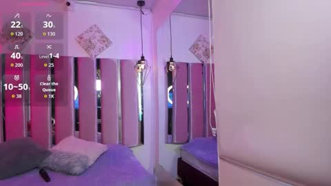 KATIA  online show from November 10, 2025, 12:37 pm