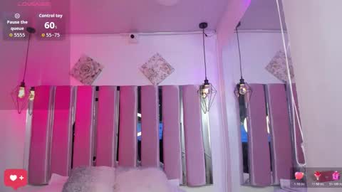 KATIA  online show from November 18, 2025, 12:20 pm