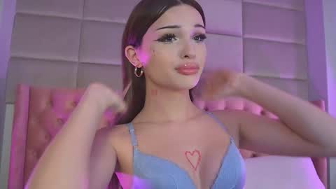 Katia online show from December 19, 2025, 4:41 am