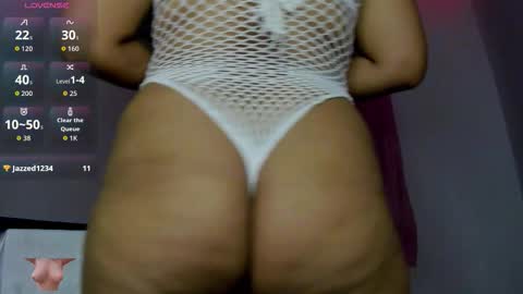 Snapshot of katie_perry18 chatting on November 9, 2025, 1:04 am katie_perry18 online show from November 9, 2025, 1:04 am