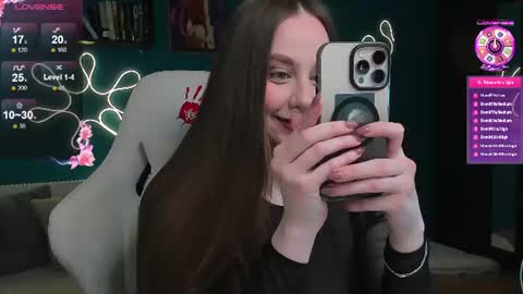 Snapshot of katie_taylorr chatting on July 1, 2026, 9:36 pm Katie online show from July 1, 2026, 9:36 pm