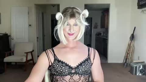 Snapshot of katiebabykitty chatting on April 20, 2026, 2:31 pm katiebabykitty online show from April 20, 2026, 2:31 pm