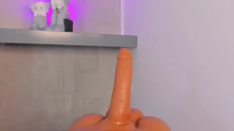 Snapshot of katiecruz_ chatting on February 28, 2025, 5:26 pm Katie online show from February 28, 2025, 5:26 pm