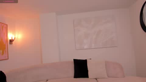 Snapshot of katiestonne chatting on February 5, 2026, 11:15 am Kate Stonne online show from February 5, 2026, 11:15 am