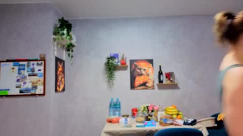 Snapshot of katniss_k chatting on December 14, 2025, 1:49 pm katniss_k online show from December 14, 2025, 1:49 pm