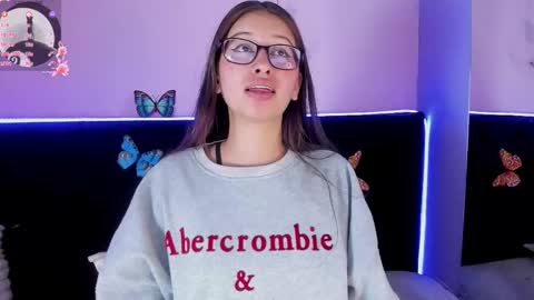 .... Katniss .... online show from October 21, 2025, 4:13 am