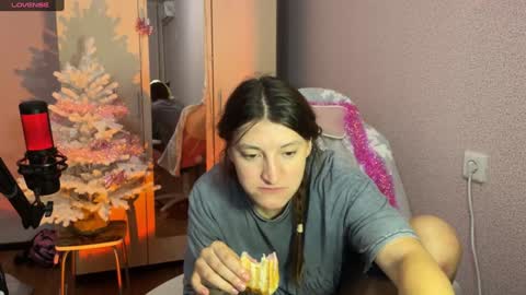 Snapshot of katrin_kristal chatting on December 25, 2024, 5:15 pm naked in pvt show 100 tk online show from December 25, 2024, 5:15 pm