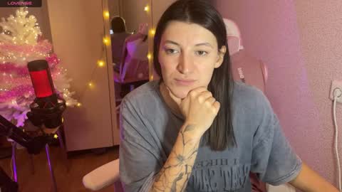 Snapshot of katrin_kristal chatting on January 1, 2025, 5:44 pm naked in pvt show 100 tk online show from January 1, 2025, 5:44 pm
