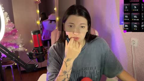 Snapshot of katrin_kristal chatting on January 1, 2025, 8:47 pm naked in pvt show 100 tk online show from January 1, 2025, 8:47 pm