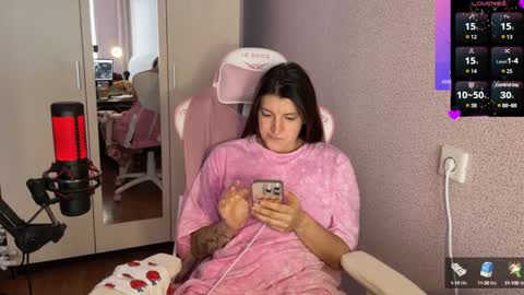 Snapshot of katrin_kristal chatting on January 31, 2025, 12:29 pm naked in pvt show 100 tk online show from January 31, 2025, 12:29 pm