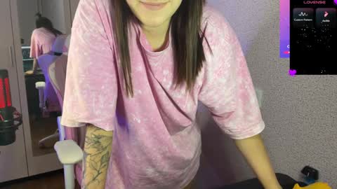 Snapshot of katrin_kristal chatting on February 5, 2025, 9:40 pm naked in pvt show 100 tk online show from February 5, 2025, 9:40 pm