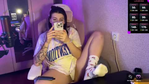 Snapshot of katrin_kristal chatting on February 10, 2025, 8:31 pm naked in pvt show 100 tk online show from February 10, 2025, 8:31 pm