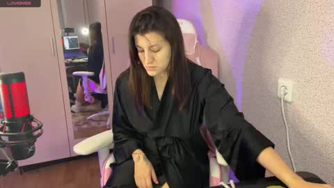 Snapshot of katrin_kristal chatting on February 14, 2025, 7:44 pm naked in pvt show 100 tk online show from February 14, 2025, 7:44 pm